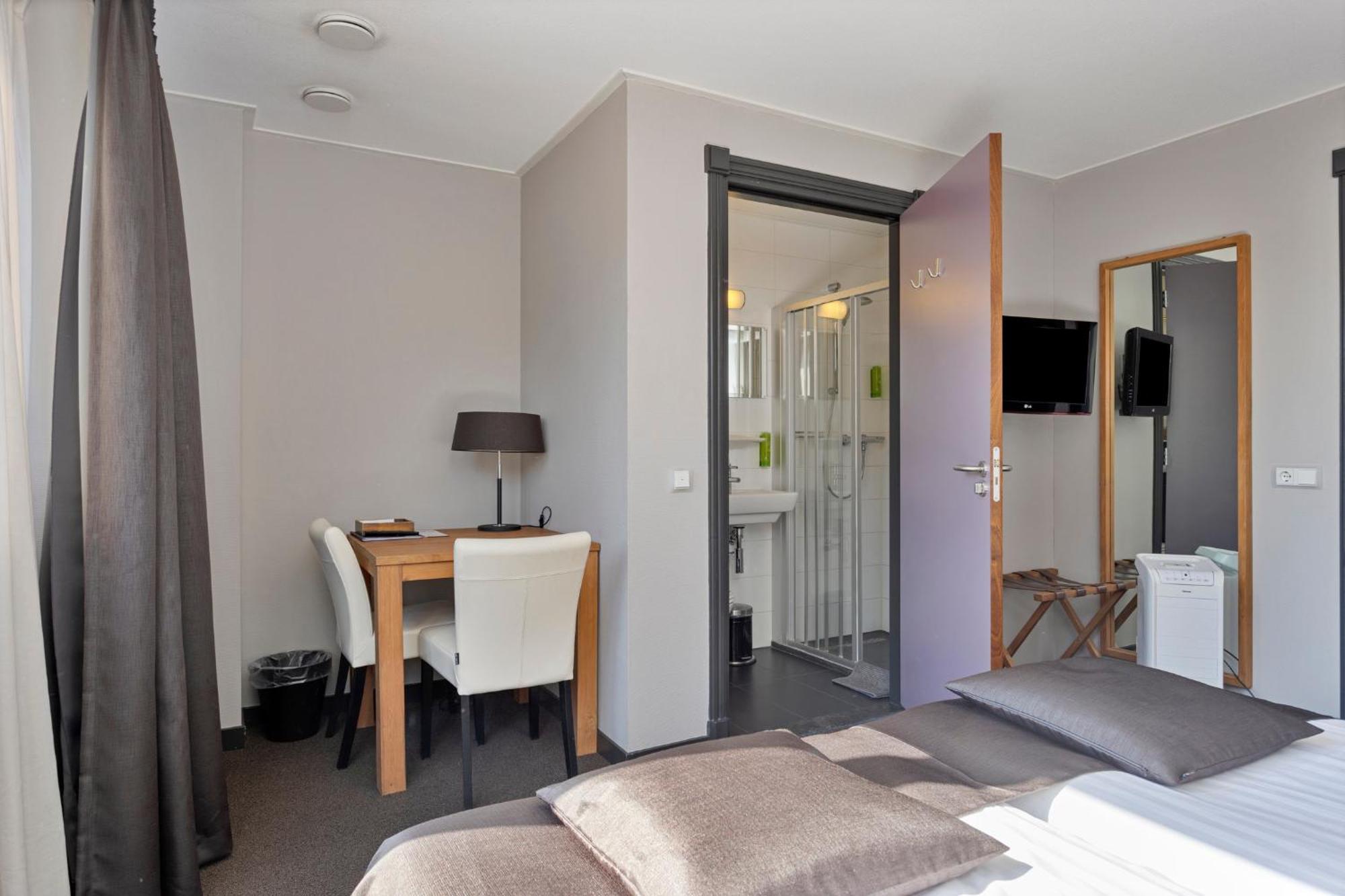 Hunzego Hotel Uithuizermeeden Zewnętrze zdjęcie